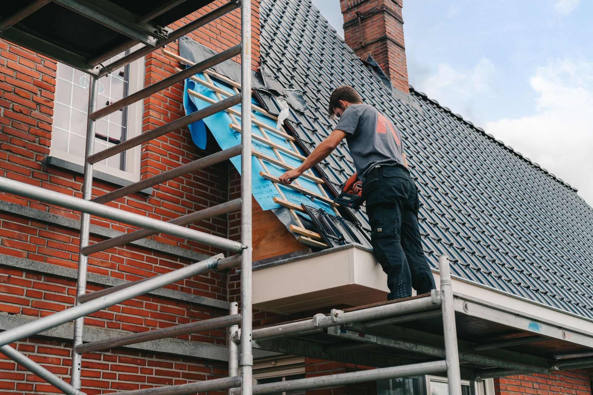 Dakpannen bij een renovatie